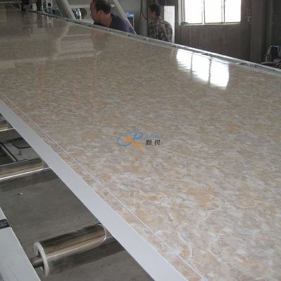 1mm 1220mm Mesin Pembuat Papan PVC Laminasi Glossy