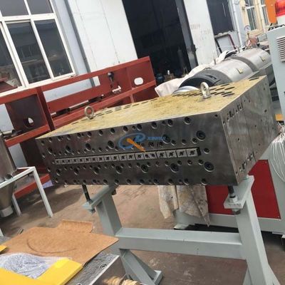 Lini Produksi Panel Pintu Plastik Komposit Kayu Tahan Air